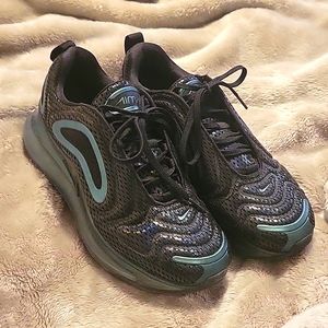 COPY - NIKE AIR MAX 720 BLACK/VOLT CD7626-001 FOR SALE Women's size 8 Boys Y 6.5